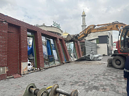 Несколько коммерческих объектов снесли в Алматы