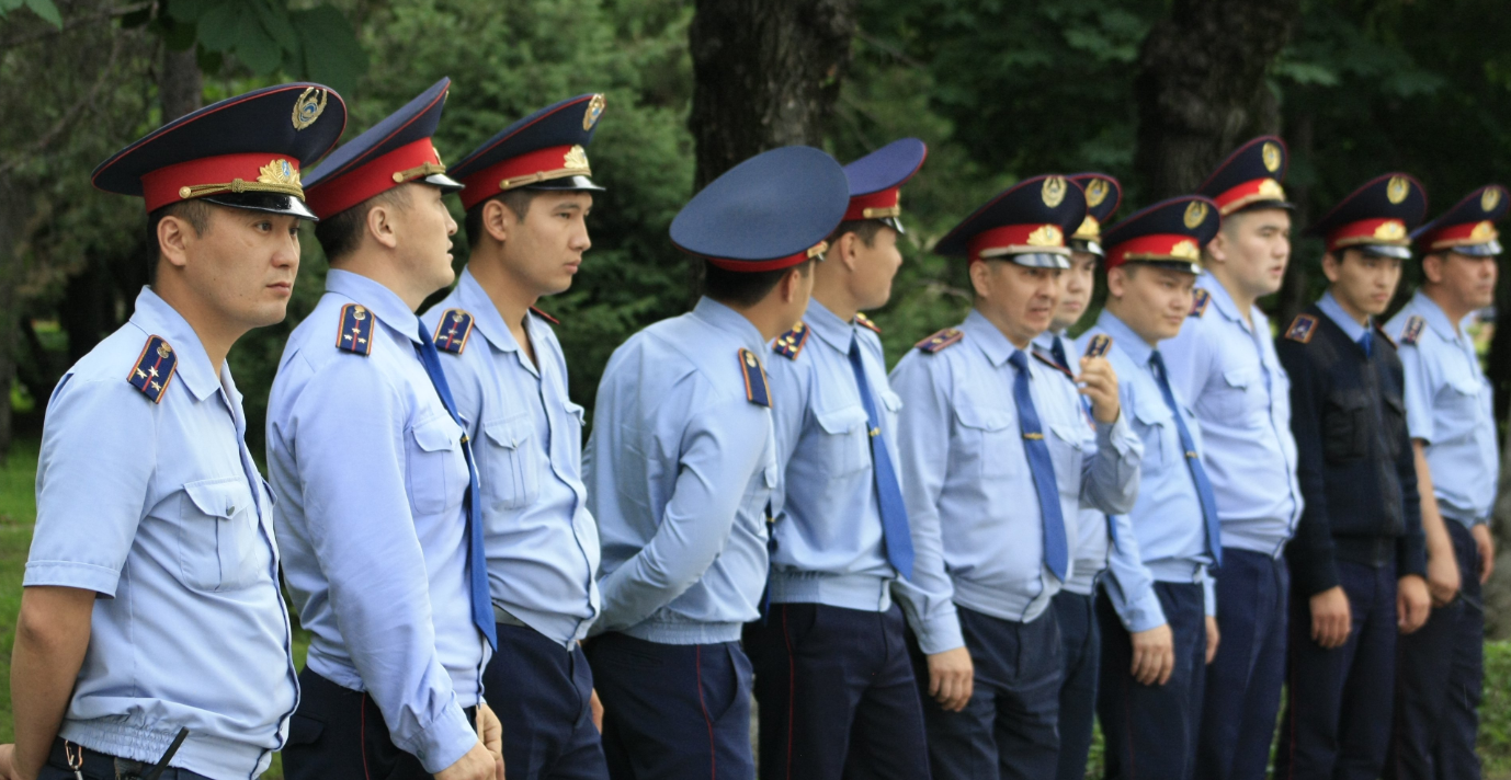 Полицейская форма в казахстане