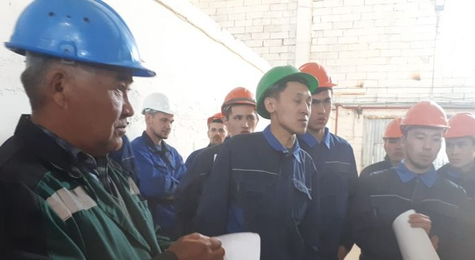 Голодовку грозятся объявить 75 рабочих завода в Актобе из-за массовых увольнений