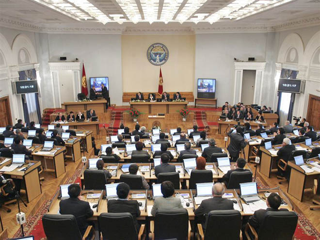 Constitutional legislation committee of Kyrgyzstan declared vote of censure to Government of Sapar Isakov