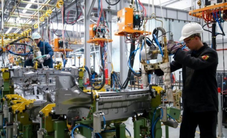 Работникам Семипалатинского машиностроительного завода на девять месяцев задержали зарплату