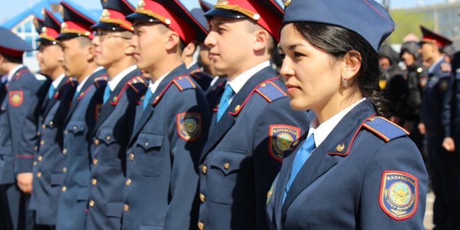 Полицейские Казахстана поменяют униформу