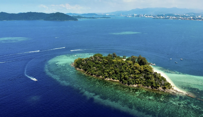 Kazakh tourist rescued at Malaysian resort