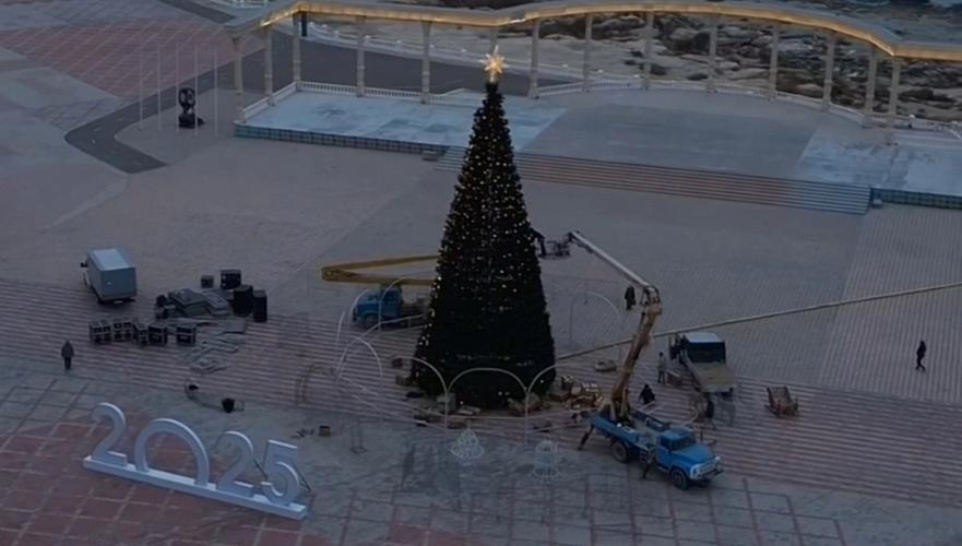 Lighting ceremony of New Year’s tree was cancelled after plane crash in Aktau