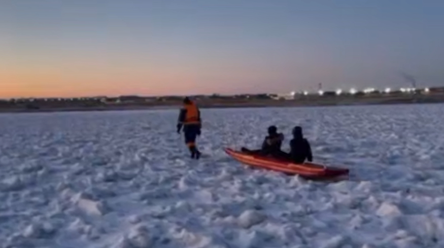 Children playing on ice were rescued in Almaty region