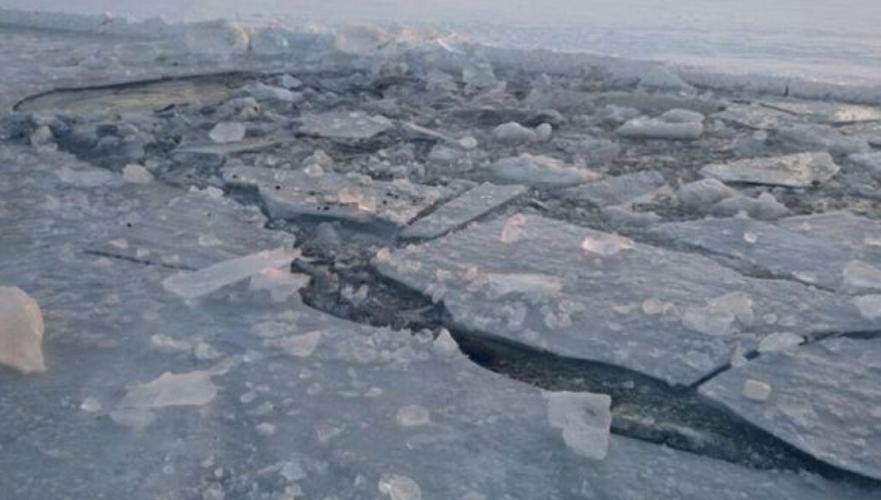 Girl fell through ice while trying to take selfie on Irtysh in Pavlodar