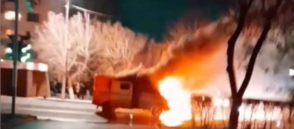 Инкассаторы заявили о сохранности ценностей после возгорания в автомобиле в Экибастузе