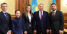 Назарбаев халықаралық спорт сайыстарының жеңімпаздарымен және жүлдегерлерімен кездесті