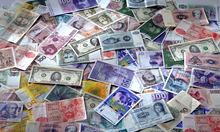 Официальные рыночные курсы валют на 21 мая установил Нацбанк Казахстана