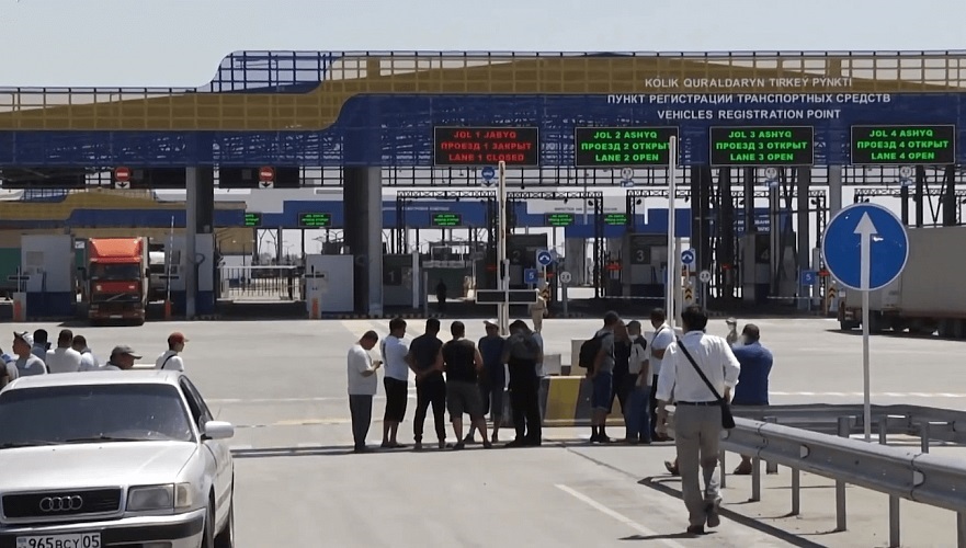 Kazakhstan to modernize nine vehicle checkpoints on border with three countries