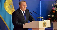 Назарбаев Астана алаңын терроризммен күрес келіссөздері үшін қолдануды ұсынды  