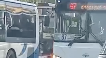 Два городских автобуса столкнулись в Усть-Каменогорске