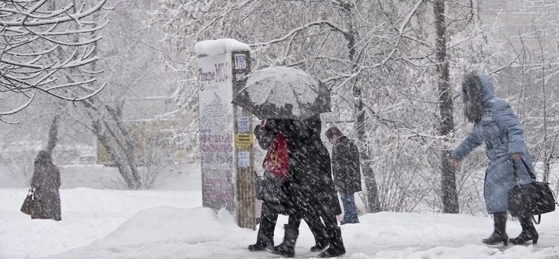 Штормовое предупреждение объявлено в среду в Астане и Акмолинской области из-за метели и сильного ветра
