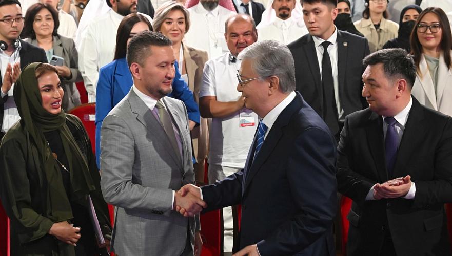 Tokayev promised to continue to support Kazakh volunteers