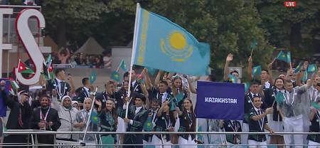 Сборная Казахстана приняла участие в церемонии открытия Олимпиады в Париже