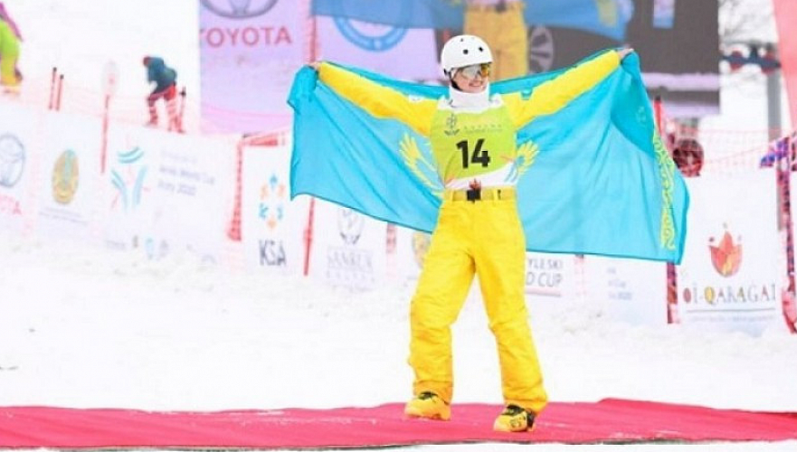 Жанбота Алдабергенова выиграла «серебро» этапа Кубка мира по фристайл-акробатике