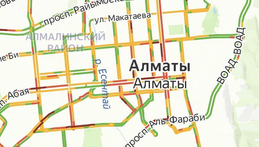 Восьмибалльные пробки образовались на крупных транспортных артериях Алматы