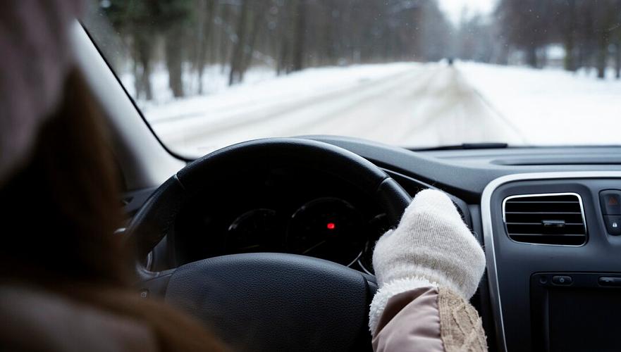 Движение полностью ограничили на участках автодорог в двух областях Казахстана 