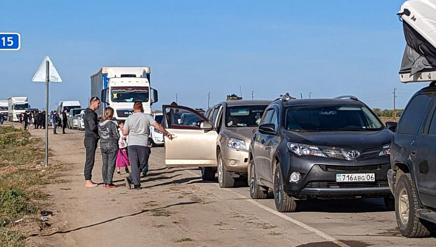 Казахстанцы застряли на границе в России из-за желающих попасть в Казахстан россиян