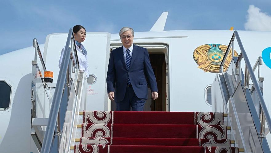 Токаев прибыл в Кыргызстан на встречу лидеров стран Центральной Азии и Евросоюза