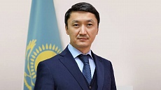 Сапарбеков сменил Оспанова на посту вице-министра промышленности и строительства