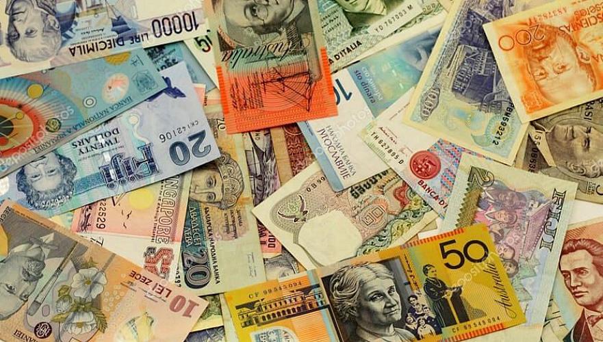 Официальные рыночные курсы валют на 4-6 декабря установил Нацбанк Казахстана