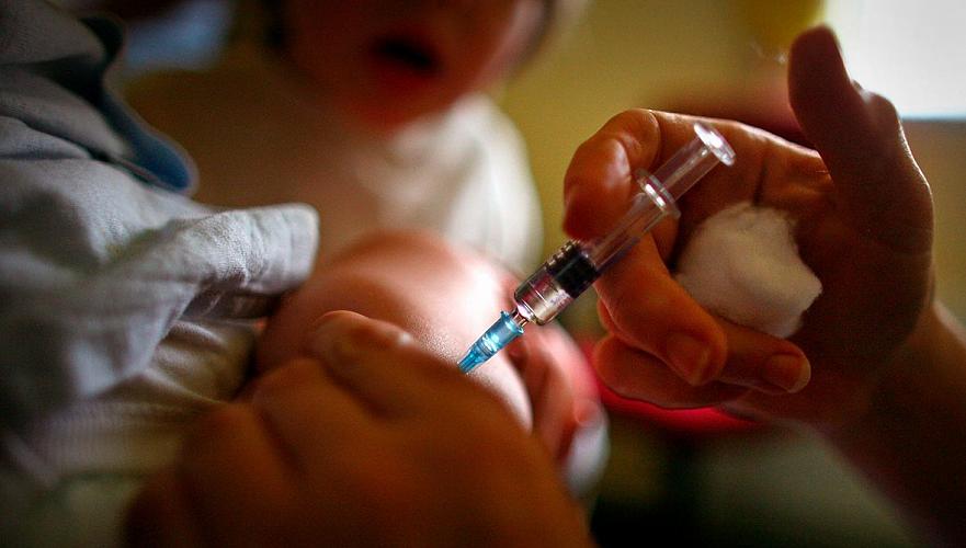 РК не исключает возможность вакцинации детей до 18 лет от COVID-19 в будущем – минздрав 