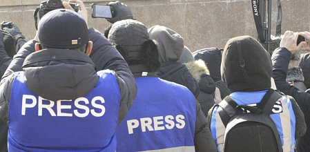 Казахстан обсудит проект закона о СМИ с представителем ОБСЕ