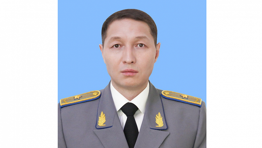 Токаев переназначил Исабекова на пост главы службы госохраны