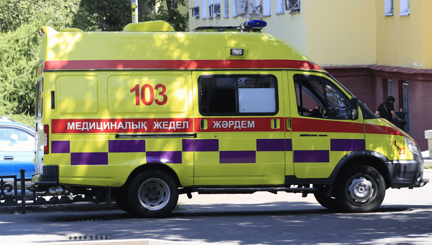 Депутаты обеспокоены частыми нападениям на врачей скорой помощи в Казахстане