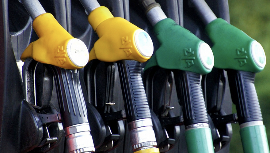 Минэнерго обещает «пока» не повышать стоимость бензина в Казахстане
