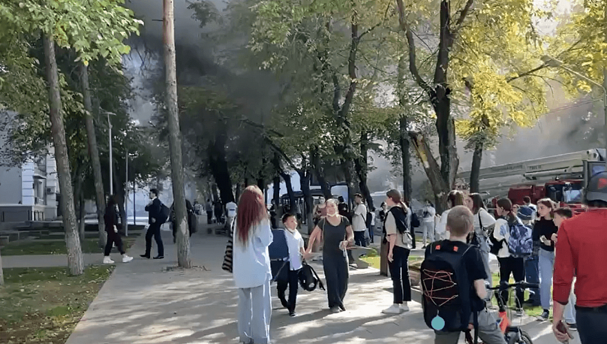 «Большой привет» передали Байбеку в связи с пожаром на проспекте Назарбаева в Алматы