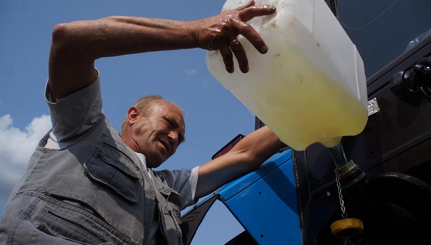 Правительство не в силах решить вопрос с высокой стоимостью дизтоплива, утверждают казахстанские фермеры