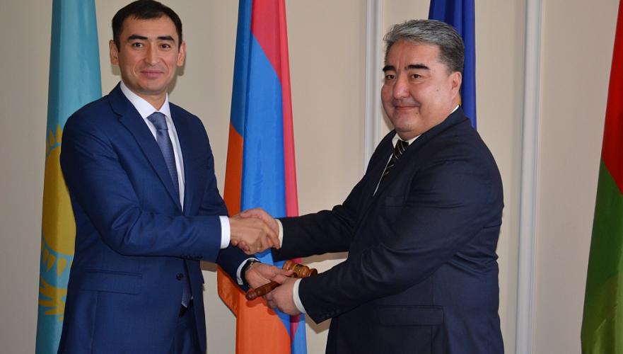 Постоянный совет ОДКБ возглавил представитель Кыргызстана Аман Мамбетсеитов