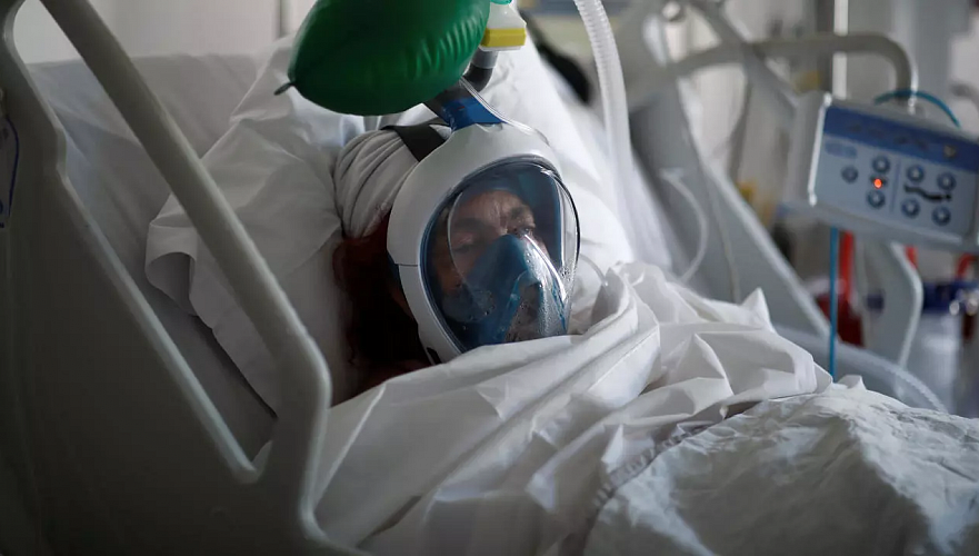 Более 100 зараженных коронавирусом находятся в крайне тяжелом состоянии в Казахстане