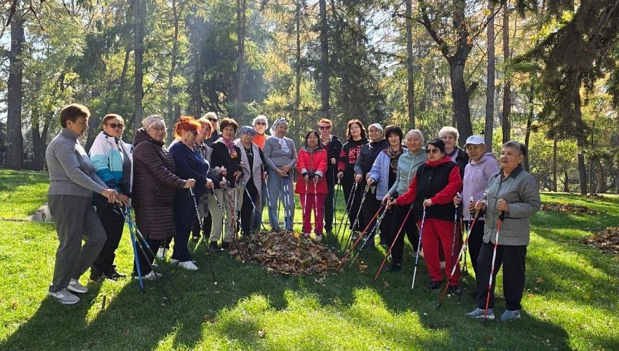 Посетители Центра активного долголетия в Алматы приняли участие в спортивном плоггинге