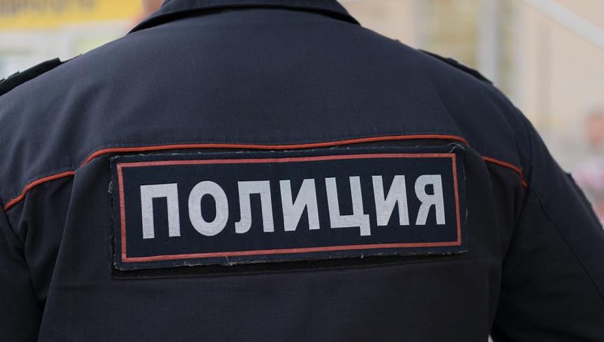 Российского полицейского обвиняют в публичном оскорблении жителя Байконыра