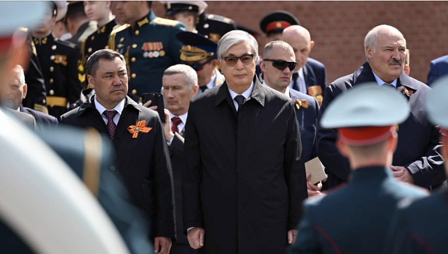 Токаев приглашен на военный парад в Москве