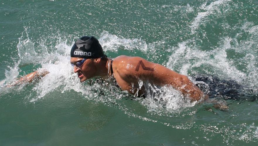 Казахстанец завоевал «золото» на чемпионате Азии по плаванию на открытой воде