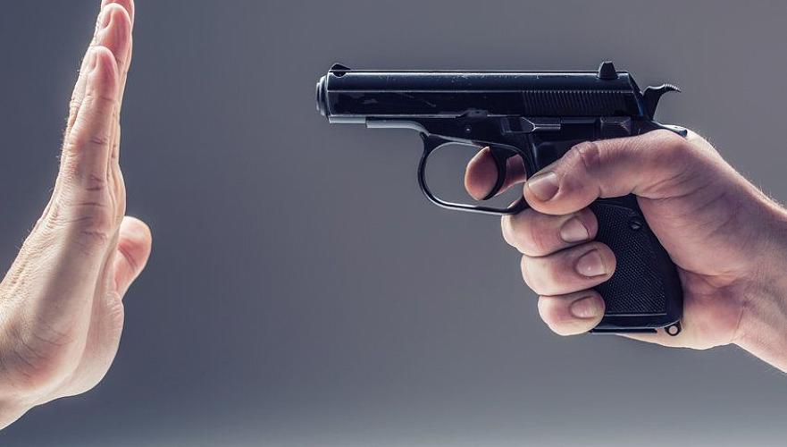 При въезде в детсад мужчина угрожал газовым пистолетом – ДП Алматы