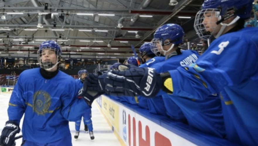 Казахстанцы завоевали первую победу на чемпионате мира по хоккею в Финляндии