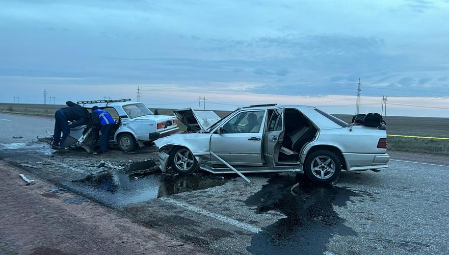 Пять человек погибли в аварии на трассе Акмолинской области
